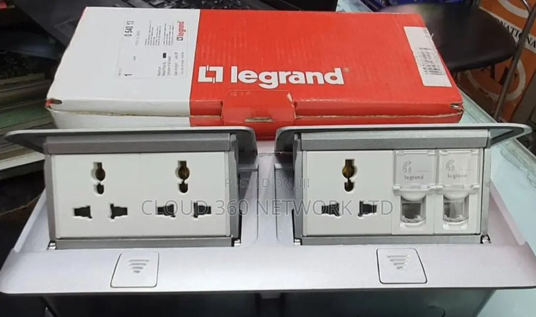 Legrand 8 Module Pop Up Box
