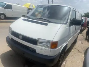 Volkswagen Transporter 2001 White