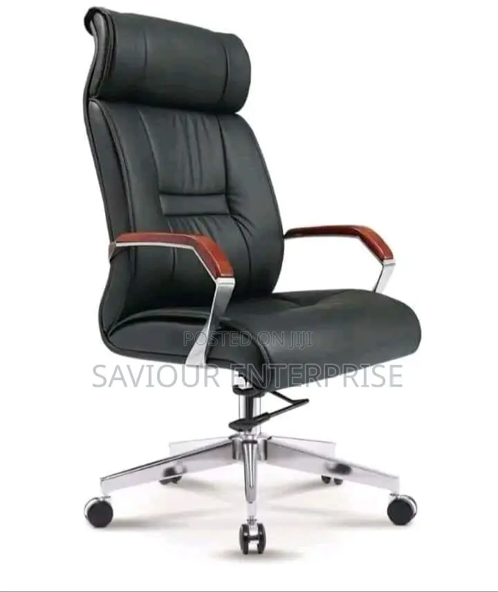 Executive High Back Executive Swivel Leather Office Chairs.