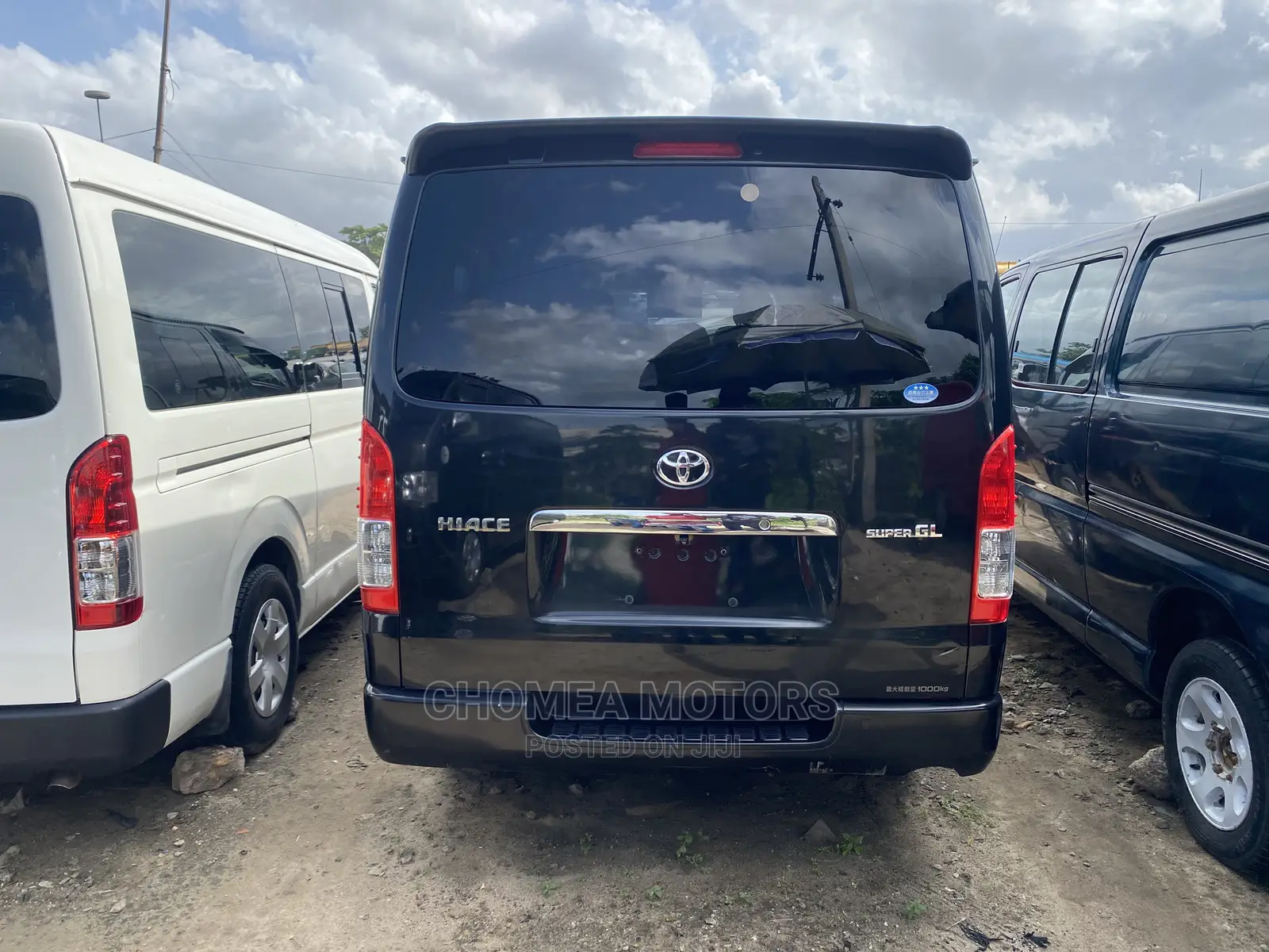 Toyota HiAce 2011 Black