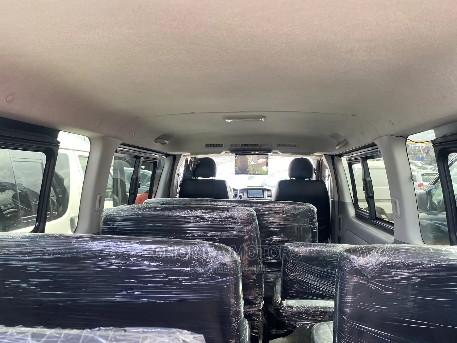 Toyota HiAce 2011 Black
