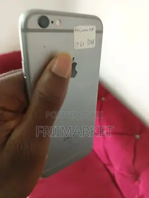 Apple iPhone 6s 32 GB Silver