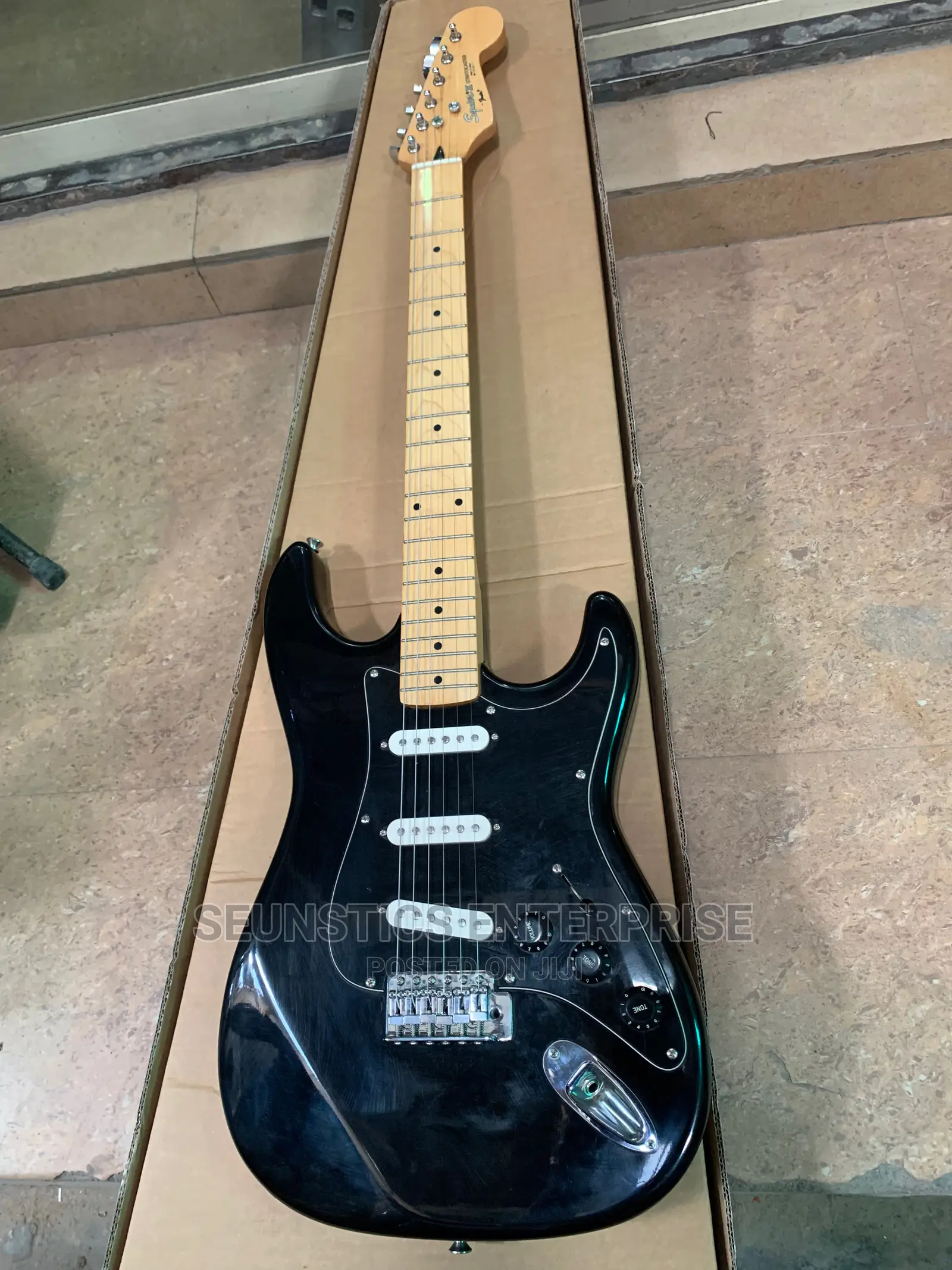 Quality Squier 2 by Fender Stratocaster Lead Guitar