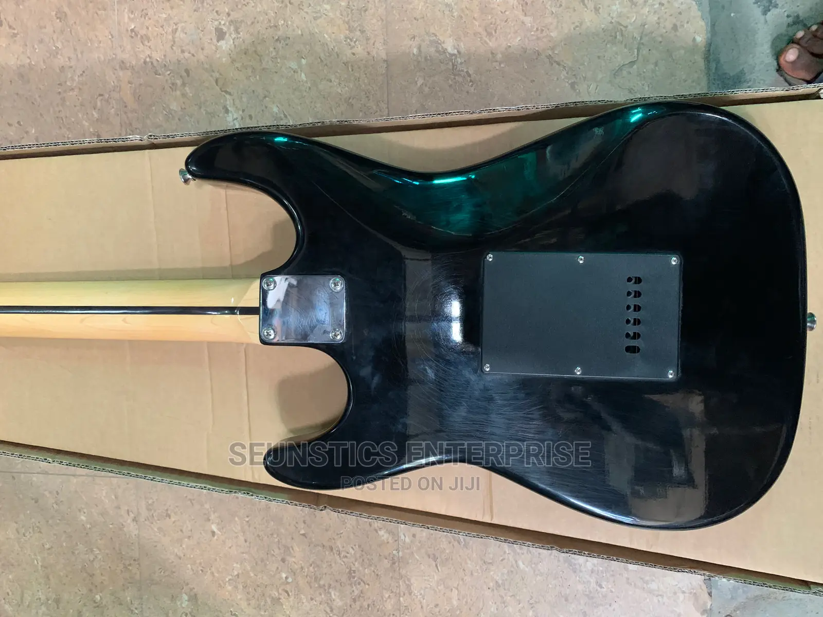 Quality Squier 2 by Fender Stratocaster Lead Guitar