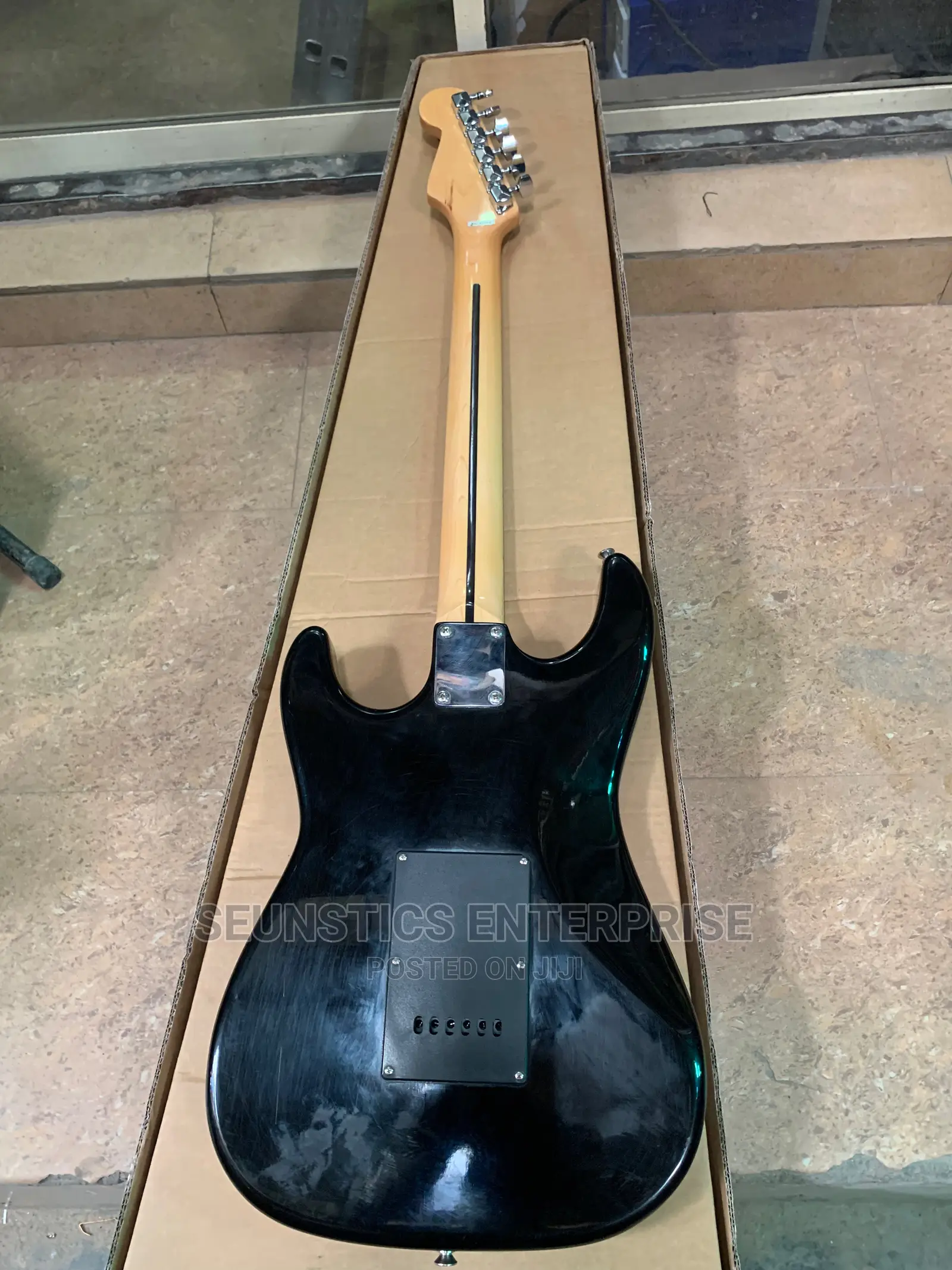 Quality Squier 2 by Fender Stratocaster Lead Guitar
