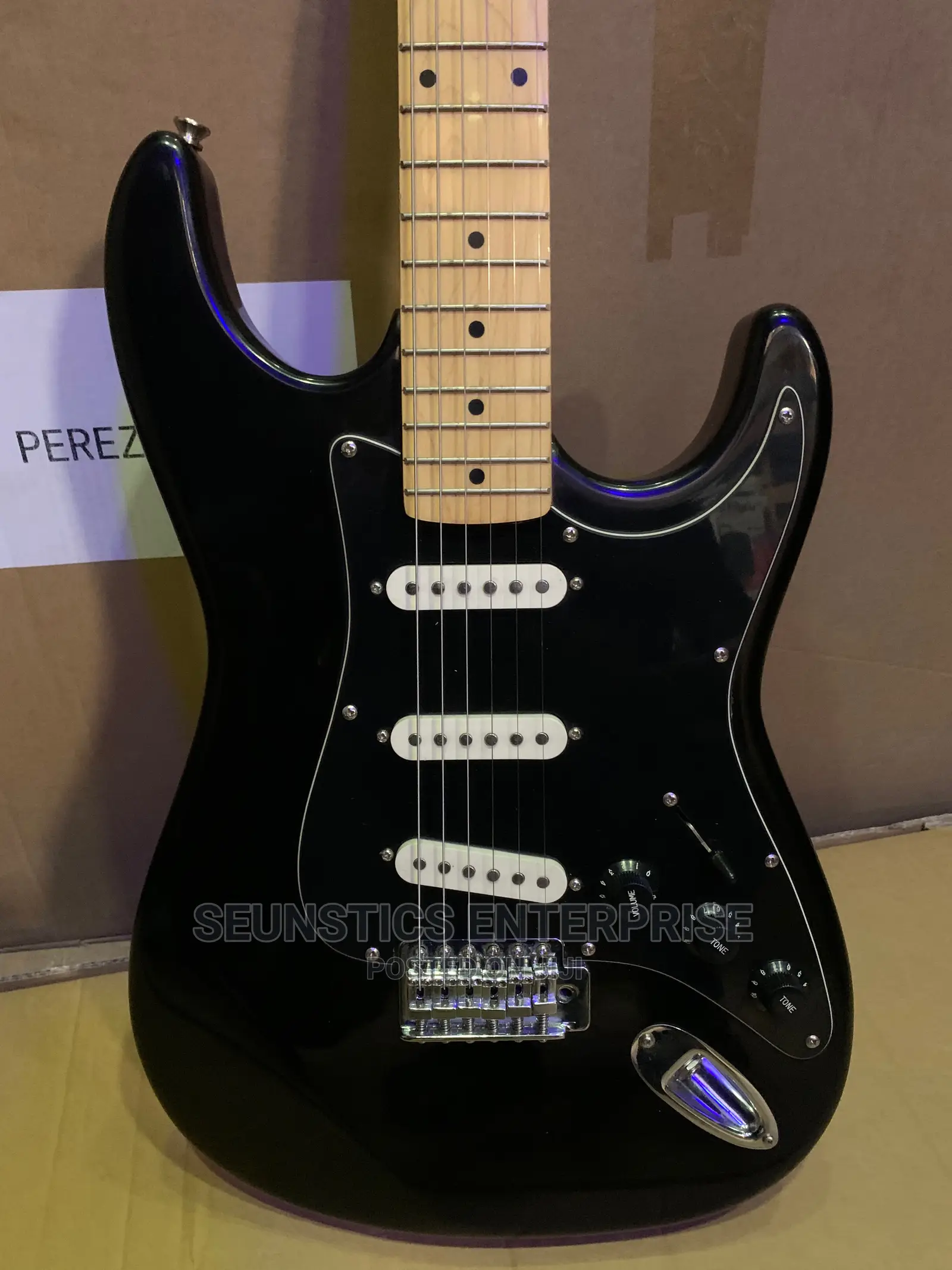 Quality Squier 2 by Fender Stratocaster Lead Guitar