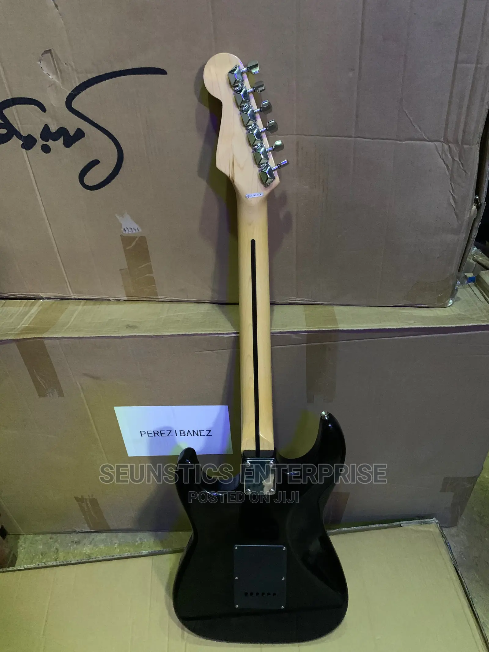 Quality Squier 2 by Fender Stratocaster Lead Guitar