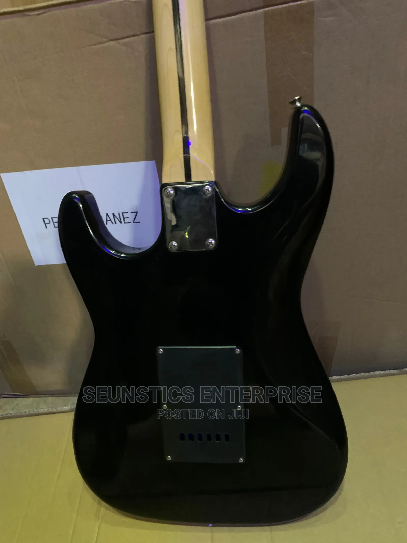 Quality Squier 2 by Fender Stratocaster Lead Guitar