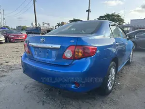 Toyota Corolla 2010 Blue