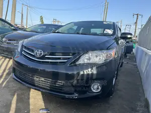 Toyota Corolla 2010 Black