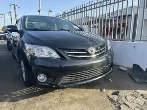 Toyota Corolla 2010 Black