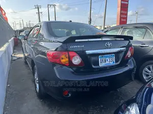 Toyota Corolla 2010 Black