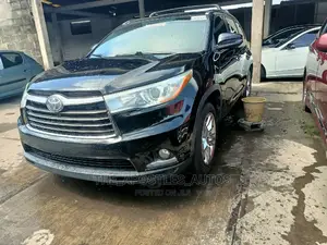 Toyota Highlander 2016 Black