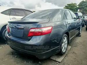 Toyota Camry 2009 Gray