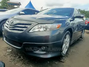 Toyota Camry 2009 Gray