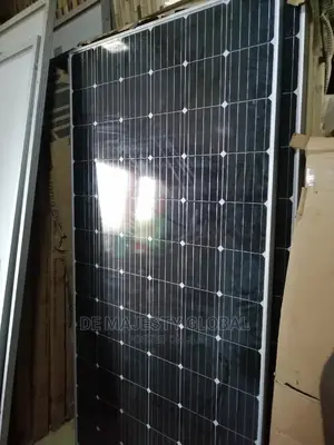Quality 450W Canadian Mono Crystalline Solar Panel.