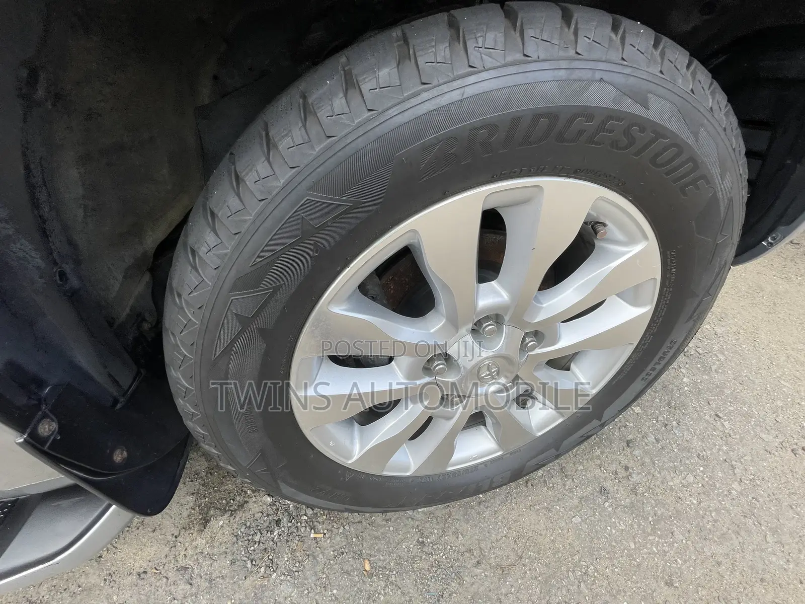 Toyota Sequoia 2013 Silver
