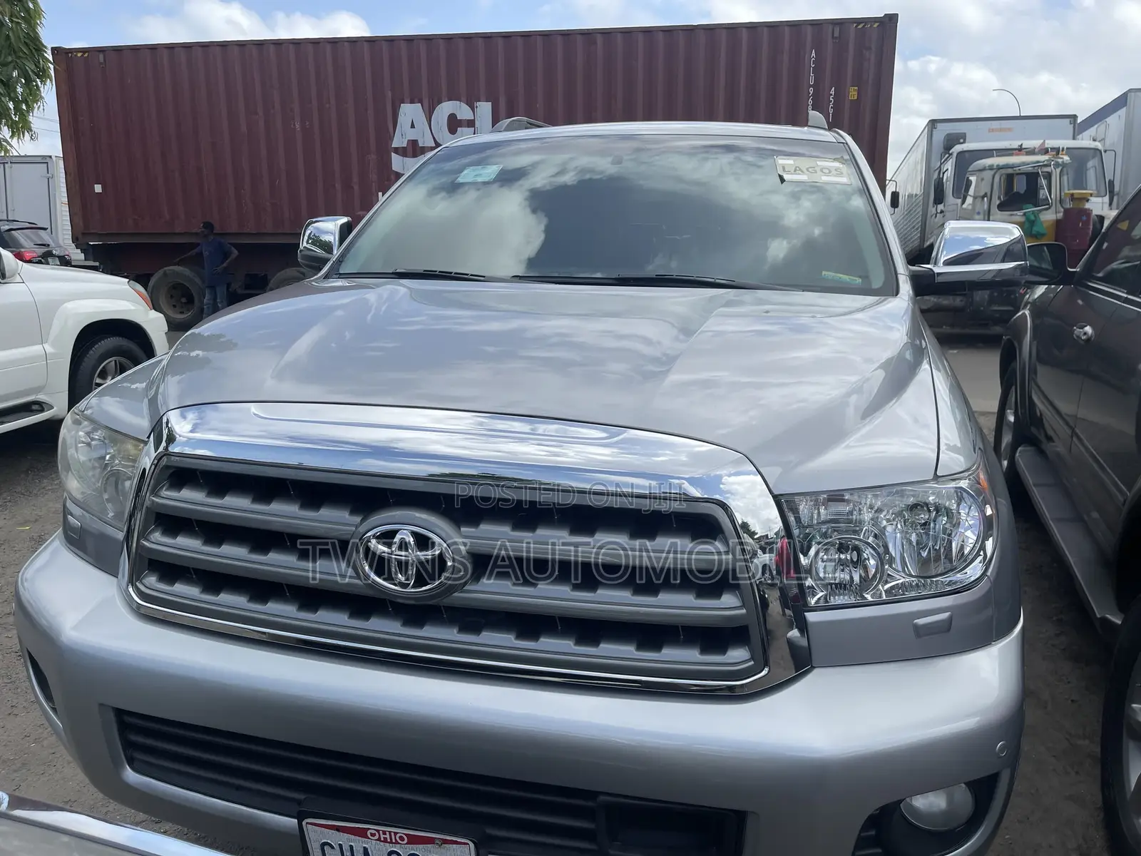Toyota Sequoia 2013 Silver