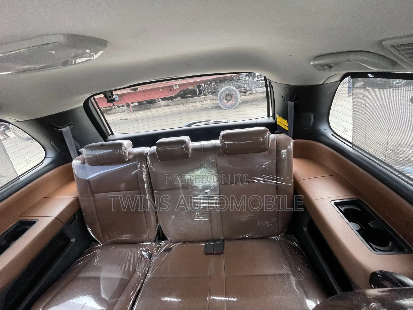Toyota Sequoia 2013 Silver