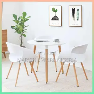 Stylish Dinning Set of 1 Table With 3 Chairs