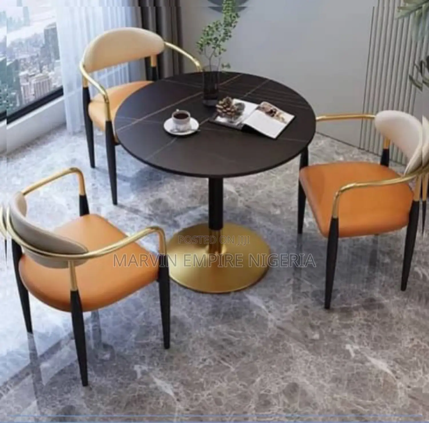 Round Table Dinning Set With 3 Chairs