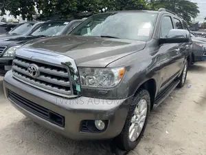 Toyota Sequoia 2015 Gray