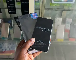 New Samsung Galaxy S10e 128 GB Blue