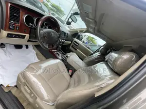 Toyota Sequoia 2015 Gray