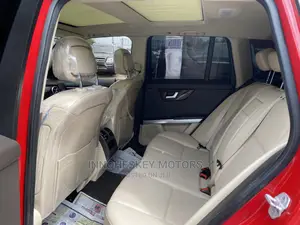 Mercedes-Benz GLK-Class Base GLK 350 4dr AWD 4MATIC (3.5L 6cyl 7A) 2015