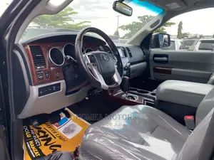 Toyota Sequoia 2015 Black