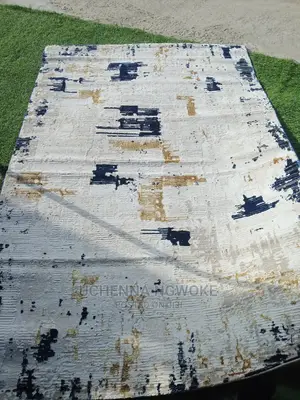 Quality Center Rug