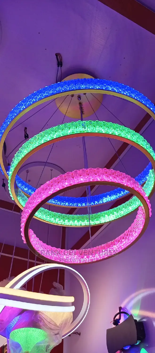 Quality Ceiling Mounted Ring Colorful Dropping Light.