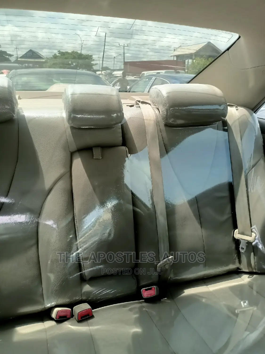 Toyota Camry 2010 Gold