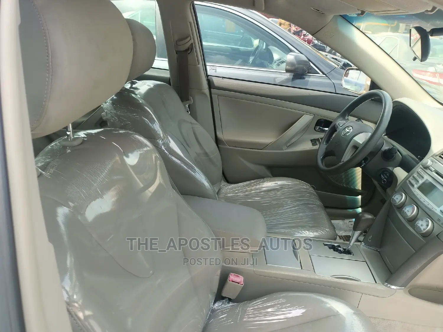 Toyota Camry 2010 Gold