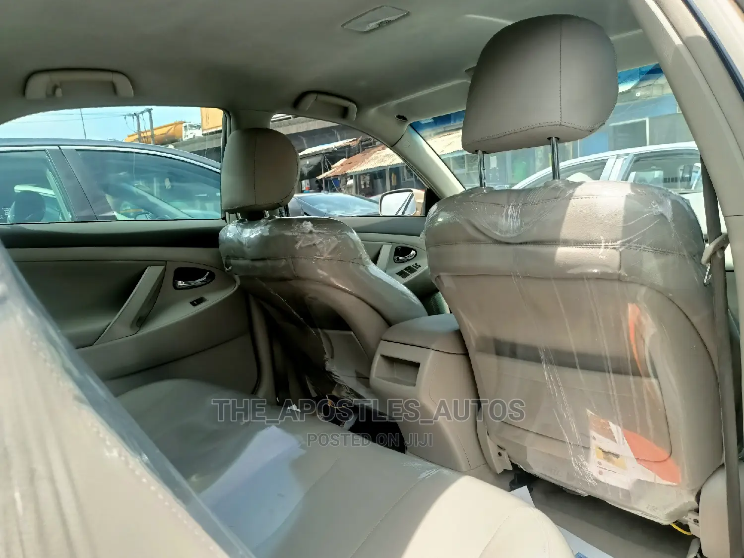 Toyota Camry 2010 Gold