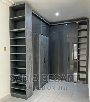 Exquisite Wardrobe Design With Open Shelf