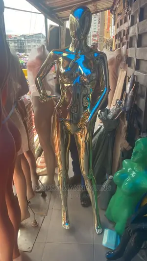 Size 8 Brand New Gold Chrome Female Mannequin With Posture