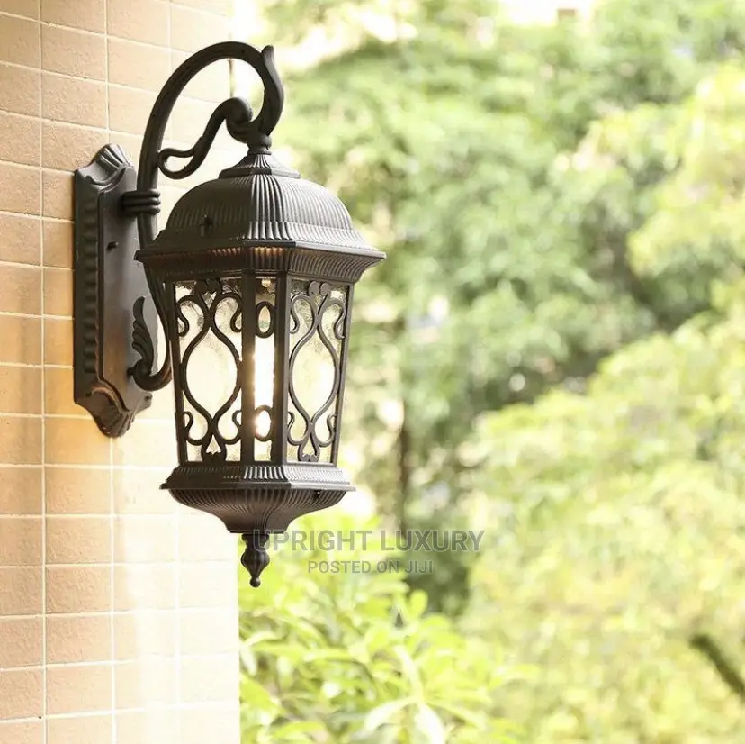Pillar/Outdoor Lights