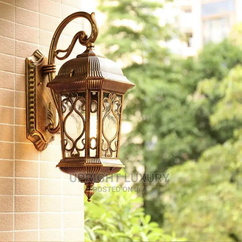 Pillar/Outdoor Lights