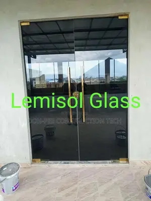 Frameless Glass Work 02