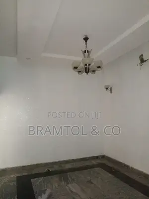 3bdrm Block of Flats in With Bq, Guzape District for rent