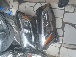 GLA 250 2020 Set of Head Light