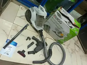 Bagless Cylinder Vacuum Cleaner ( Made in Germany )
