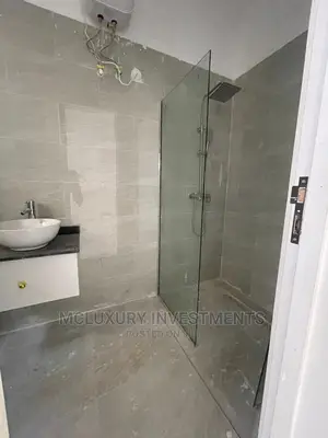 Furnished 4bdrm Apartment in Beside Pinnok Beach, Lekki for sale