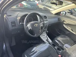 Toyota Corolla 2010 Gray