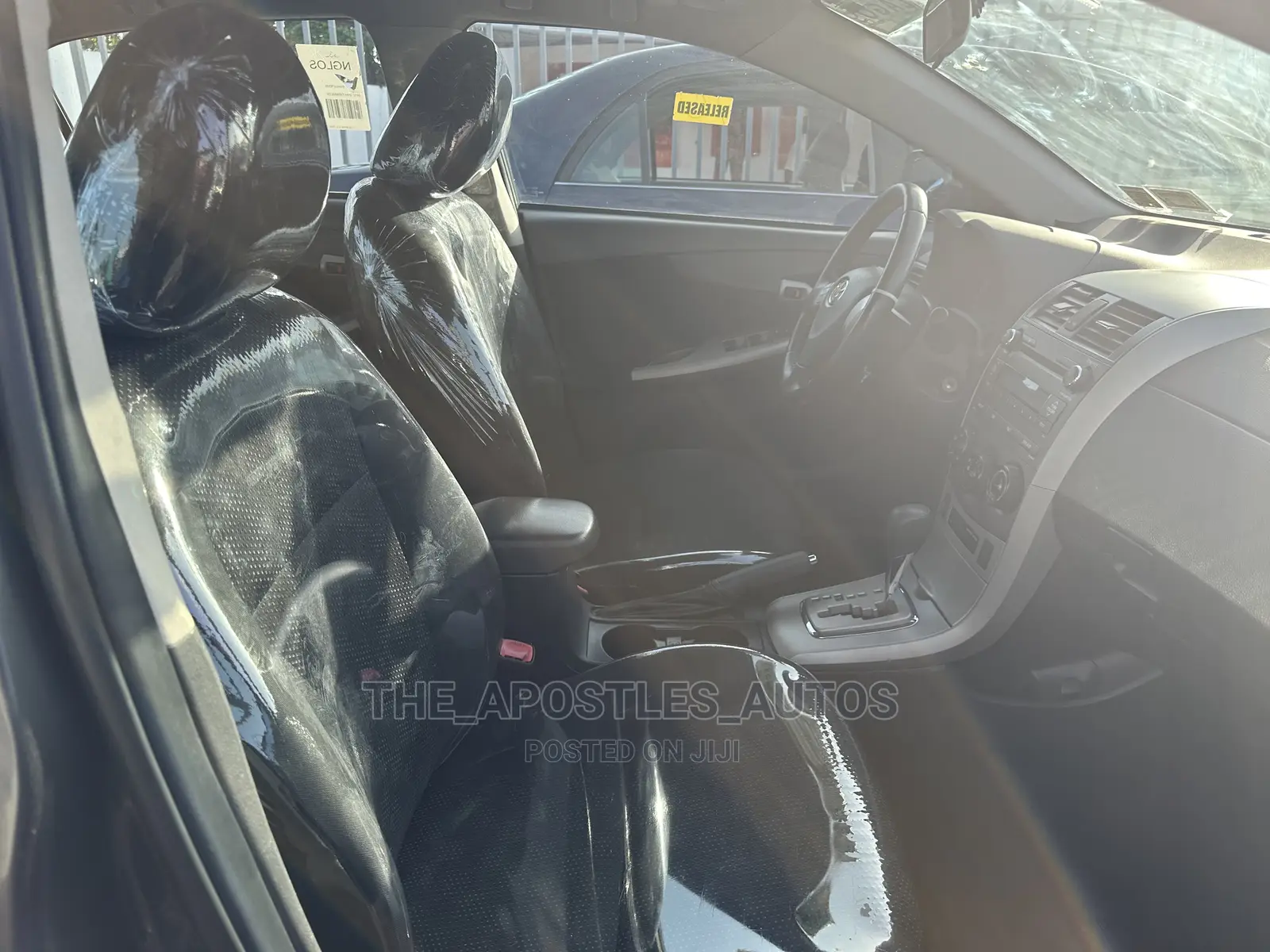 Toyota Corolla 2010 Gray