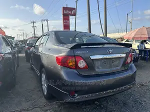 Toyota Corolla 2010 Gray