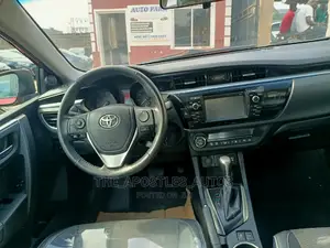 Toyota Corolla 2016 Red