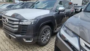 New Toyota Land Cruiser 2023 Gray