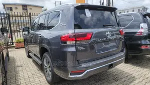 New Toyota Land Cruiser 2023 Gray